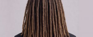 Dredy: Jak zrobić? Jak myć i suszyć? Fryzury na dredy