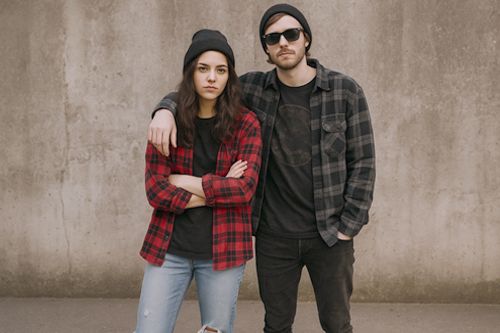 Kobieta i mężczyzna w sylu grunge